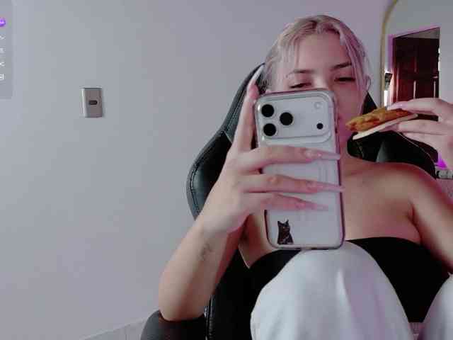 Aisha-engel webcam