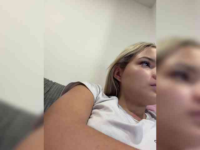 Aisha-engel's cam show statistics and live stream