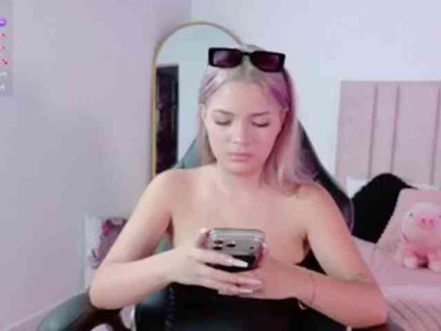 Aisha-engel webcam