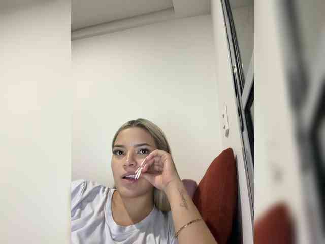 Aisha-engel webcam