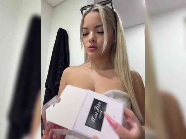 Aisha-engel webcam