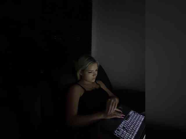 Aisha-engel webcam