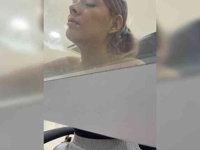 Aisha-engel webcam
