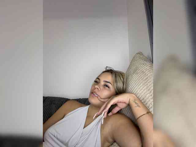 Aisha-engel webcam