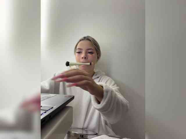 Aisha-engel webcam