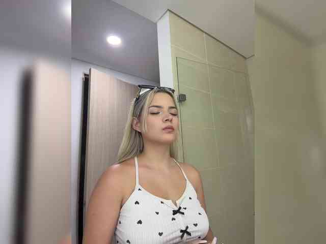 Aisha-engel Live Webcam on BongaCams