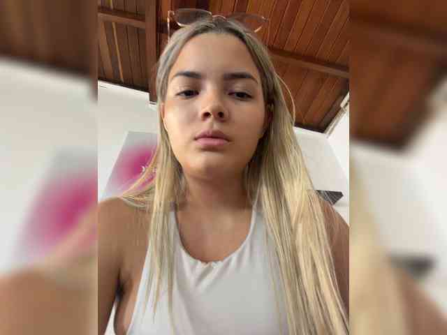 Aisha-engel webcam