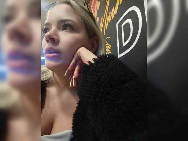 Aisha-engel webcam