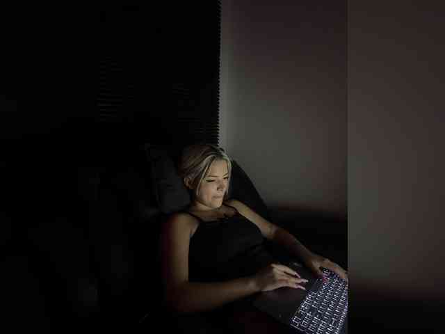 Aisha-engel webcam