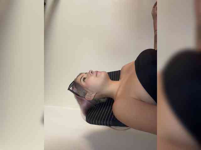Aisha-engel webcam
