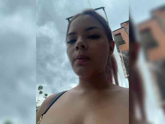 Aisha-engel webcam