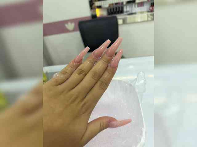 Aisha-engel Aisha-engel