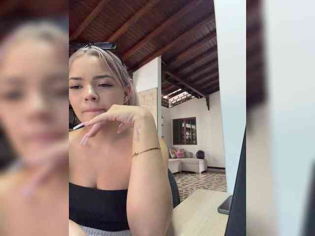 Aisha-engel webcam