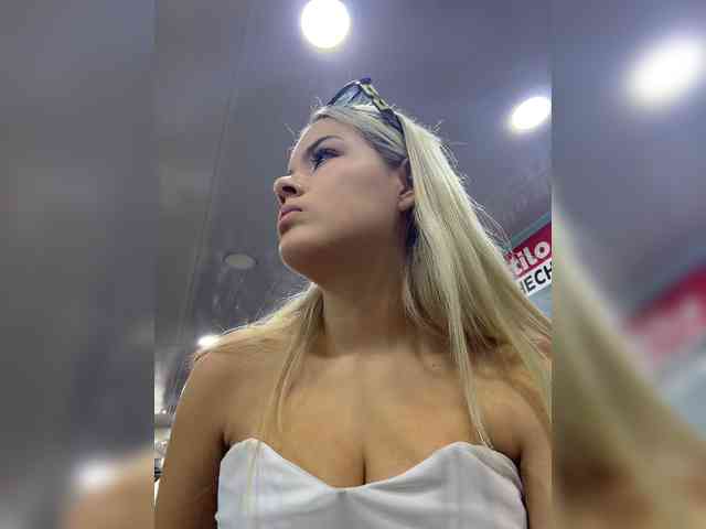 Aisha-engel webcam