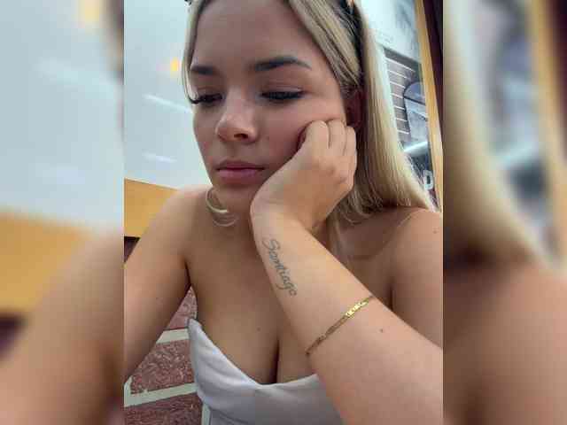 Aisha-engel webcam