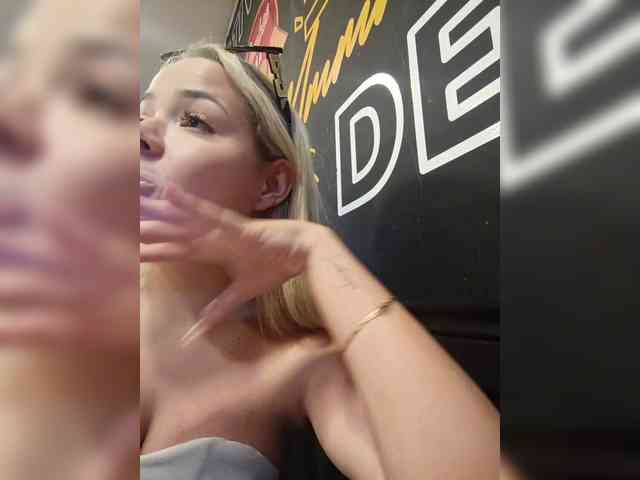 Aisha-engel webcam