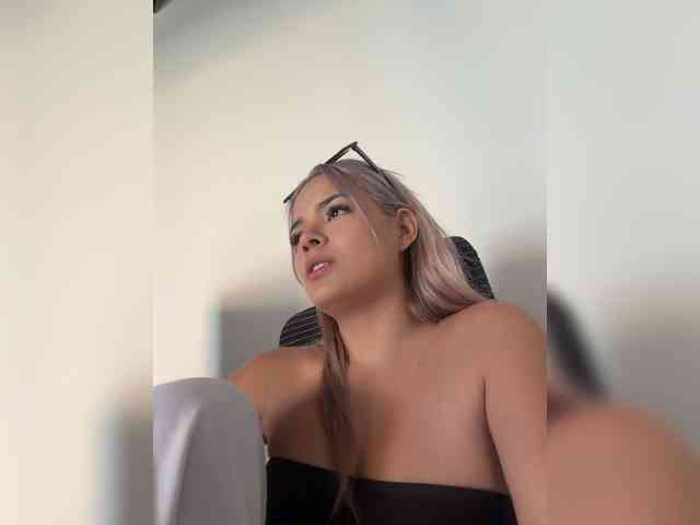 Aisha-engel webcam
