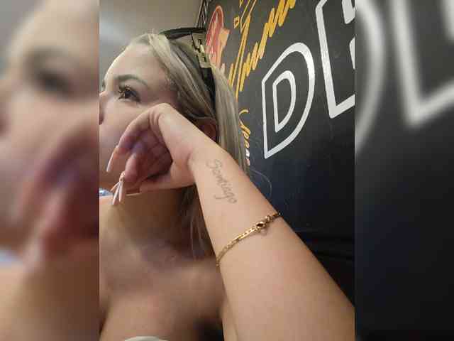 Aisha-engel webcam