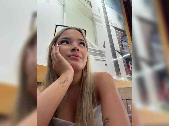 Aisha-engel webcam