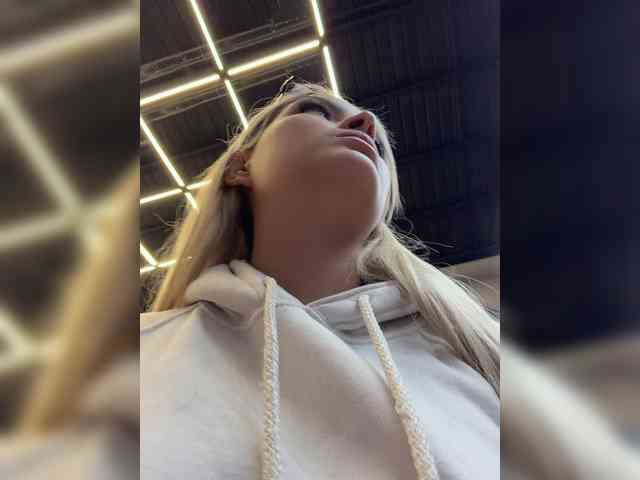Aisha-engel webcam