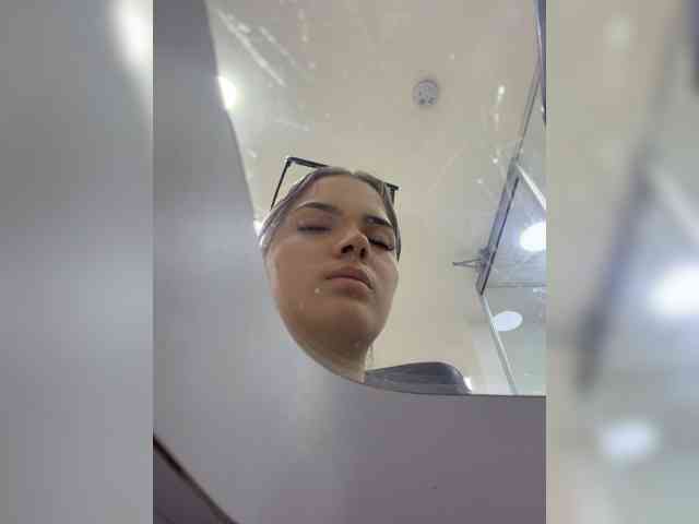 Aisha-engel webcam