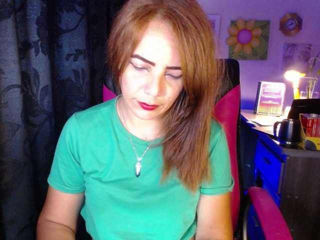danielle-rose live cam preview