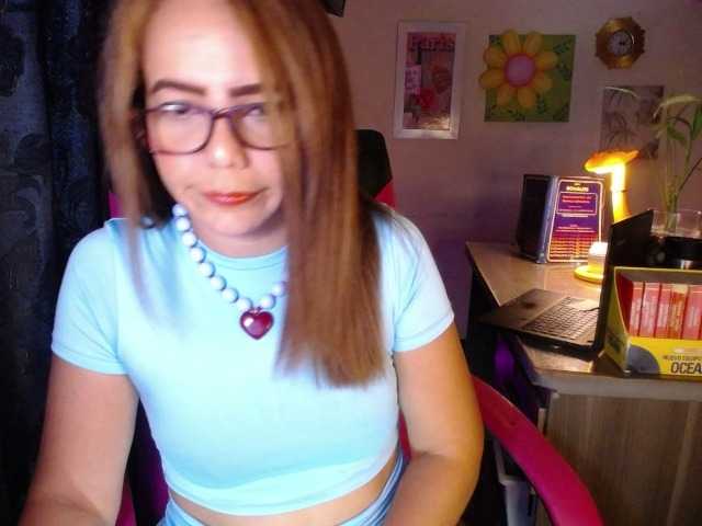danielle-rose live cam preview