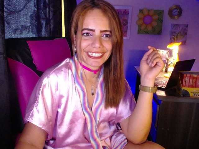 danielle-rose live cam preview