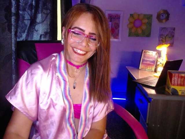 danielle-rose live cam on BongaCams