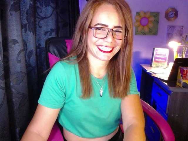 danielle-rose live cam on BongaCams