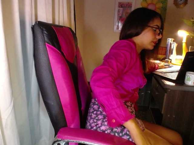 danielle-rose live cam on BongaCams
