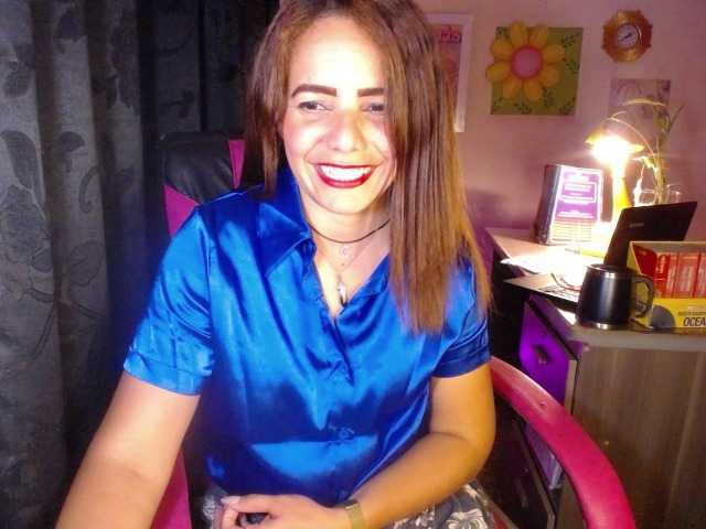 danielle-rose live cam on BongaCams