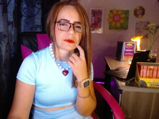 danielle-rose live cam preview