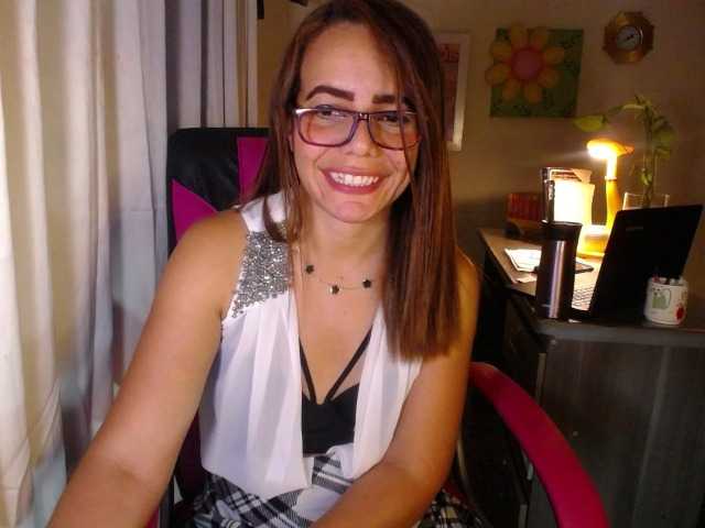danielle-rose live webcam show