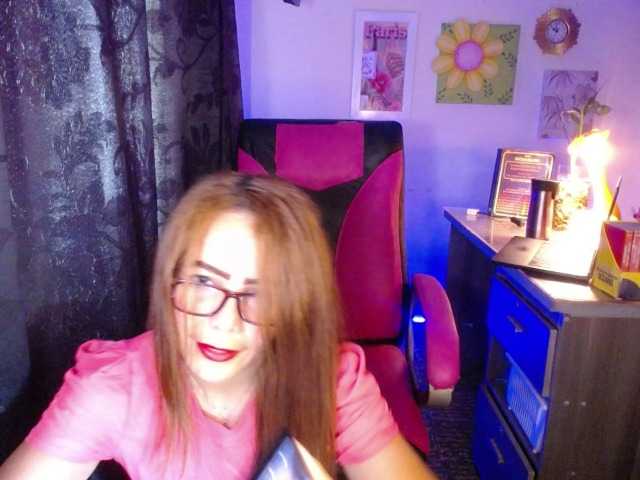 danielle-rose live cam preview
