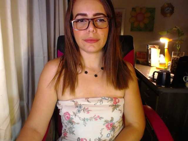 danielle-rose live cam on BongaCams