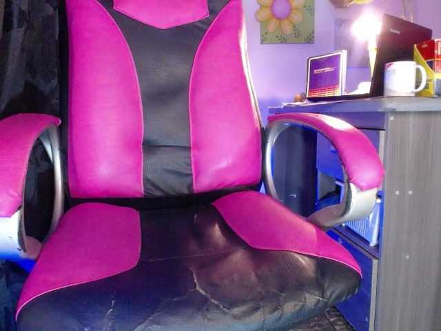 danielle-rose live cam on BongaCams