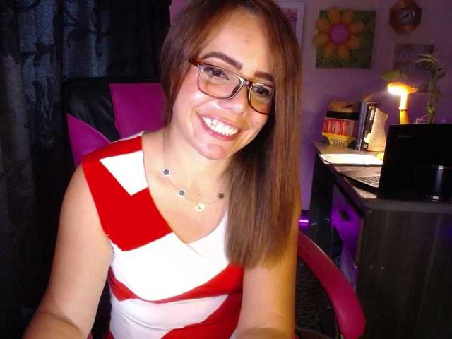 danielle-rose live cam on BongaCams
