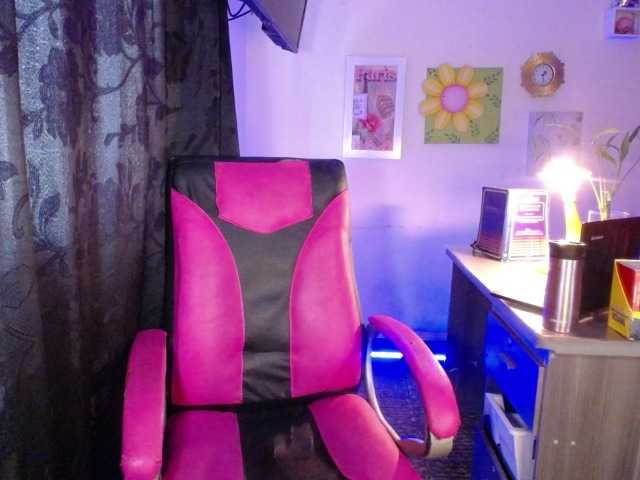 danielle-rose live cam on BongaCams