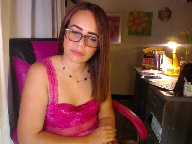 danielle-rose live cam on BongaCams
