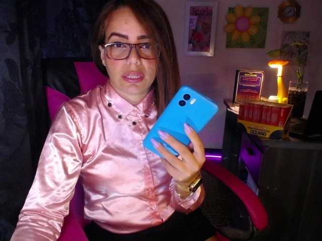 danielle-rose live cam on BongaCams