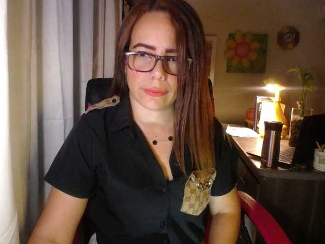 danielle-rose live cam on BongaCams