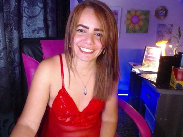 danielle-rose live cam on BongaCams