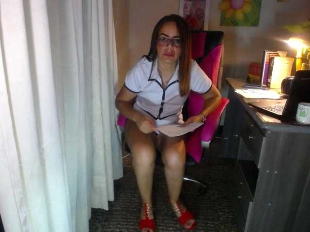 danielle-rose live cam on BongaCams
