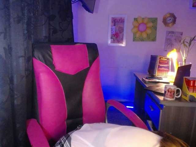 danielle-rose live cam on BongaCams