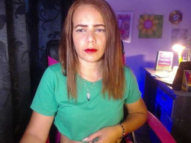 danielle-rose live cam preview