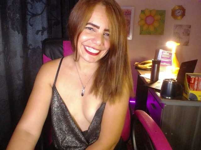danielle-rose live cam on BongaCams