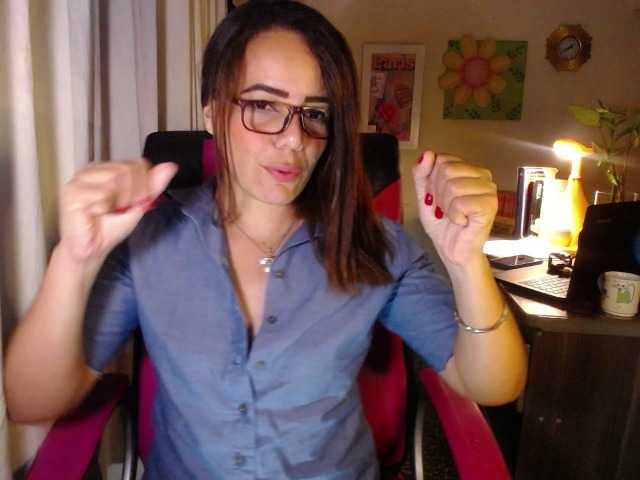 danielle-rose live cam on BongaCams