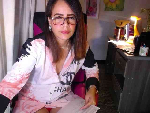 danielle-rose webcam