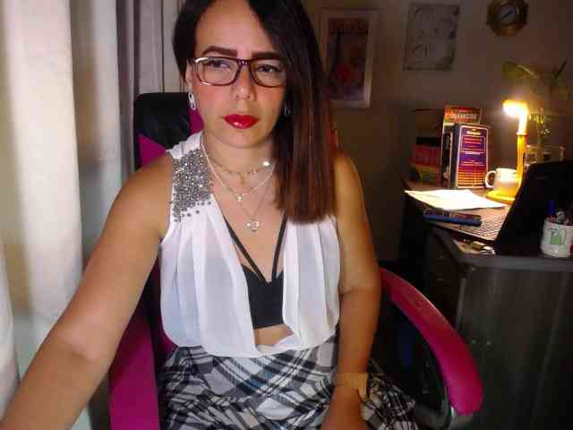 danielle-rose webcam